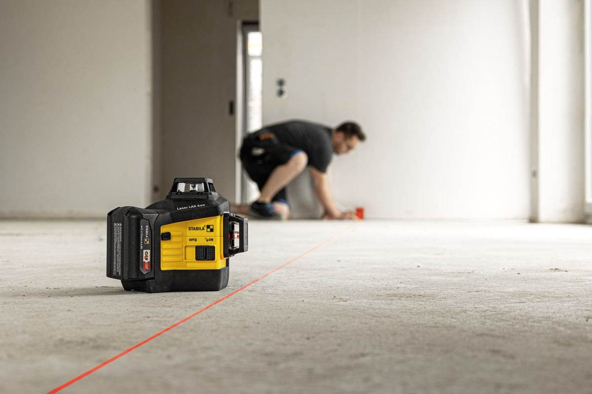 STABILA Multilinien-Laser LAX 600, 12-V-System, 7-teiliges Set, mit Akku und Ladegerät (EU) STABILA Multilinien-Laser LAX 600, 12-V-System, 7-teiliges Set, mit Akku und Ladegerät (EU)