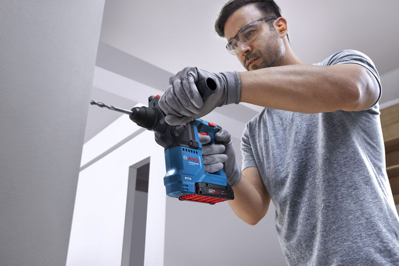 BOSCH Akku-Bohrhammer mit SDS plus GBH 18V-18 BOSCH Akku-Bohrhammer mit SDS plus GBH 18V-18