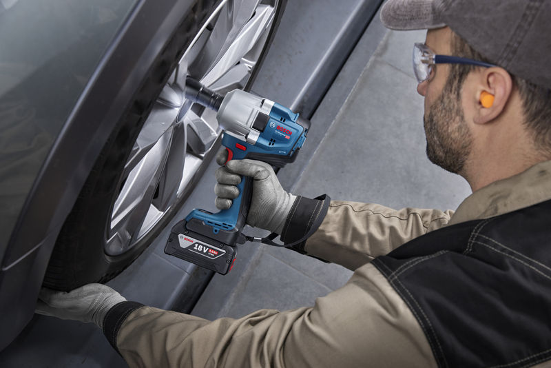 BOSCH Akku-Drehschlagschrauber GDS 18V-780 in L-BOXX BOSCH Akku-Drehschlagschrauber GDS 18V-780 in L-BOXX