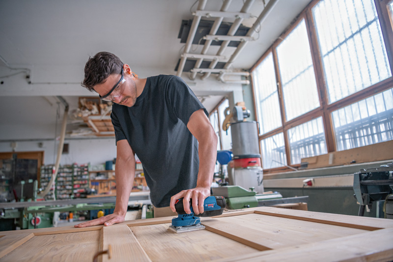 BOSCH Akku-Schwingschleifer GSS 12V-13 Professional BOSCH Akku-Schwingschleifer GSS 12V-13 Professional