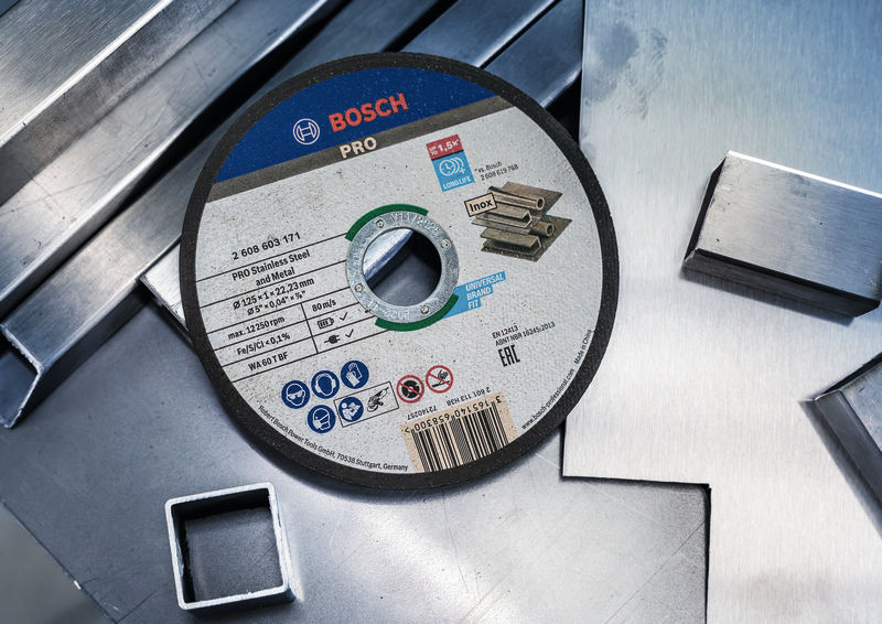 BOSCH PRO Stainless Steel and Metal Trennscheibe, 125 x 1 x 22,23 mm BOSCH PRO Stainless Steel and Metal Trennscheibe, 125 x 1 x 22,23 mm