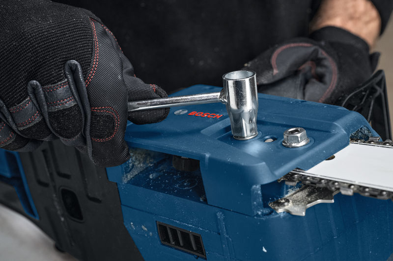 BOSCH Akku-Kettensäge GKE 18V-40 BOSCH Akku-Kettensäge GKE 18V-40