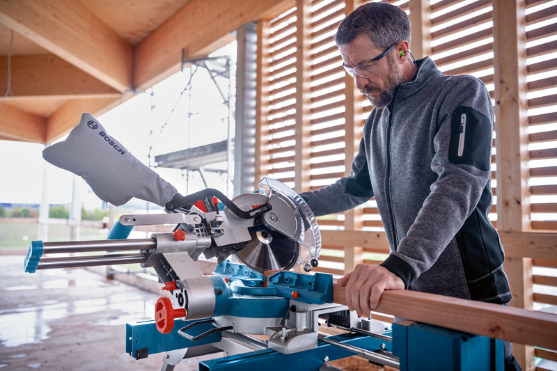 BOSCH Akku-Kapp- und Gehrungssäge BITURBO GCM 18V-254 D BOSCH Akku-Kapp- und Gehrungssäge BITURBO GCM 18V-254 D