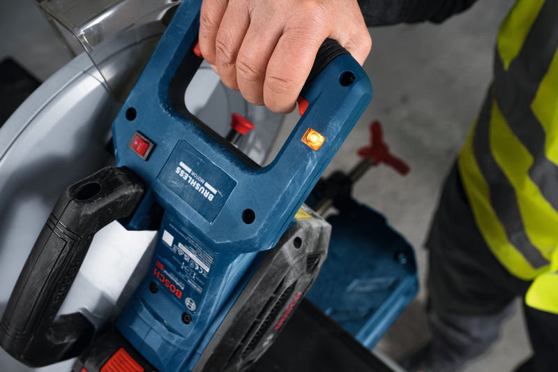 BOSCH Metalltrennsäge GCD 18V-355 BOSCH Metalltrennsäge GCD 18V-355