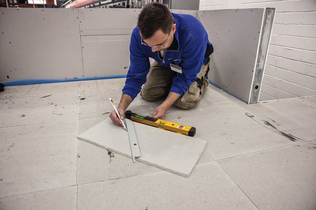 STABILA Elektronik-Winkelmesser TECH 700 DA, 80 cm