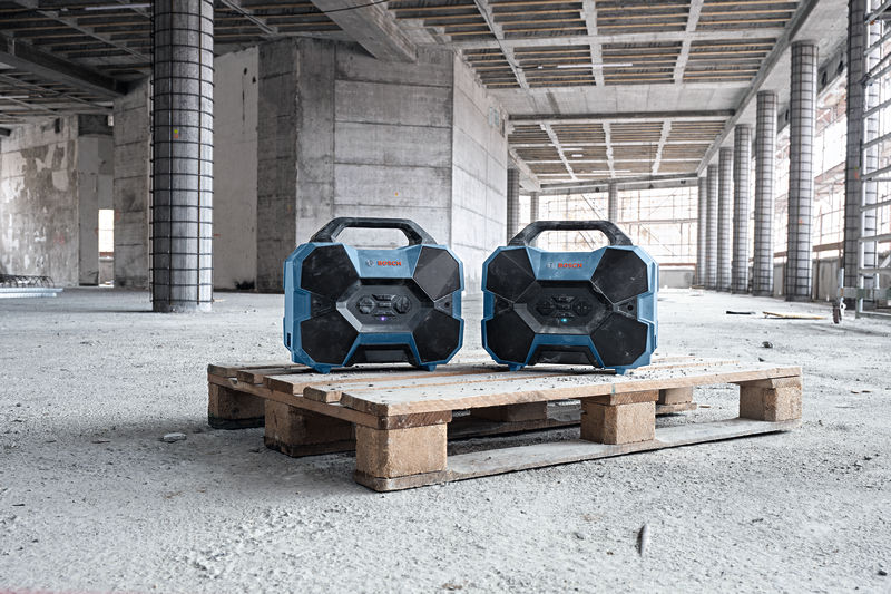 BOSCH Bluetooth-Lautsprecher GPB 18V-6 C BOSCH Bluetooth-Lautsprecher GPB 18V-6 C