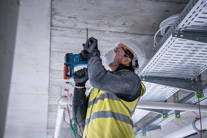BOSCH Akku-Bohrhammer mit SDS plus GBH 18V-22, L-BOXX BOSCH Akku-Bohrhammer mit SDS plus GBH 18V-22, L-BOXX