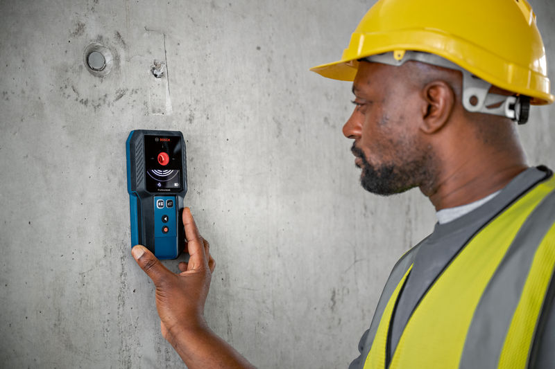 BOSCH Ortungsgerät GMS 120-27 mit Tasche, BA 3.7V 1.0Ah A und USB-C™-Kabel BOSCH Ortungsgerät GMS 120-27 mit Tasche, BA 3.7V 1.0Ah A und USB-C™-Kabel