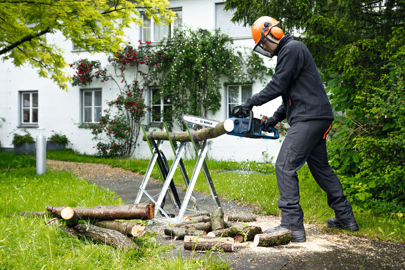 BOSCH Akku-Kettensäge GKE 18V-40 BOSCH Akku-Kettensäge GKE 18V-40