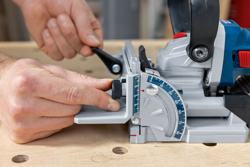 BOSCH Akku-Flachdübelfräse GFF 18V-22 in L-BOXX BOSCH Akku-Flachdübelfräse GFF 18V-22 in L-BOXX