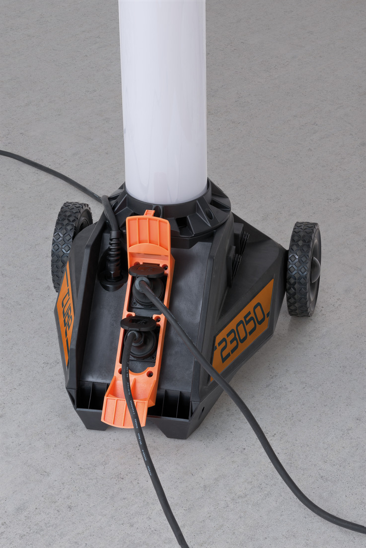 BRENNENSTUHL professionalLINE LED Arbeitsstrahler TU 23050 M mit 360° Beleuchtung BRENNENSTUHL professionalLINE LED Arbeitsstrahler TU 23050 M mit 360° Beleuchtung