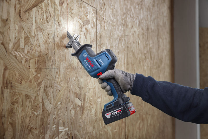BOSCH Säbelsäge GSA 18V-24, Leiterclip in L-BOXX BOSCH Säbelsäge GSA 18V-24, Leiterclip in L-BOXX