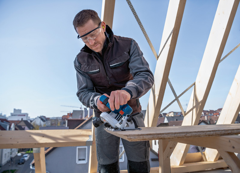BOSCH Akku-Handkreissäge GKS 18V-57-2, 2 x ProCore 5.5 Ah + GAL 1880 CV in L-BOXX BOSCH Akku-Handkreissäge GKS 18V-57-2, 2 x ProCore 5.5 Ah + GAL 1880 CV in L-BOXX