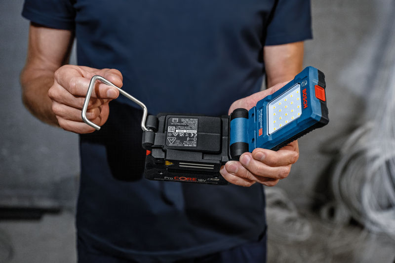 BOSCH Akku-Leuchte GLI 18V-800 BOSCH Akku-Leuchte GLI 18V-800