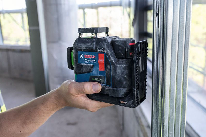 BOSCH Linienlaser GLL 12V-100-33 CG, 1 x Akku GBA 12V 2.0Ah in L-BOXX BOSCH Linienlaser GLL 12V-100-33 CG, 1 x Akku GBA 12V 2.0Ah in L-BOXX