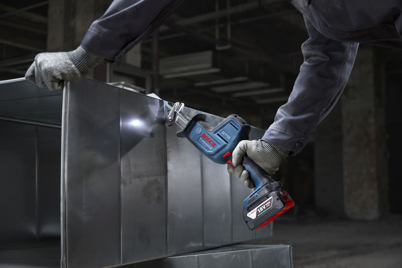 BOSCH Säbelsäge GSA 18V-24, Leiterclip in L-BOXX BOSCH Säbelsäge GSA 18V-24, Leiterclip in L-BOXX