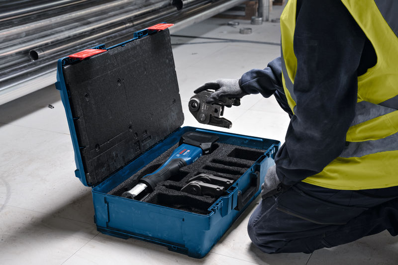BOSCH Akku-Presswerkzeug GPT 18V-32, 1 x XL-BOXX, Kit U BOSCH Akku-Presswerkzeug GPT 18V-32, 1 x XL-BOXX, Kit U