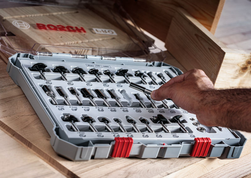 BOSCH 30 tlg Mixed Fräser Set 8mm Schaft BOSCH 30 tlg Mixed Fräser Set 8mm Schaft
