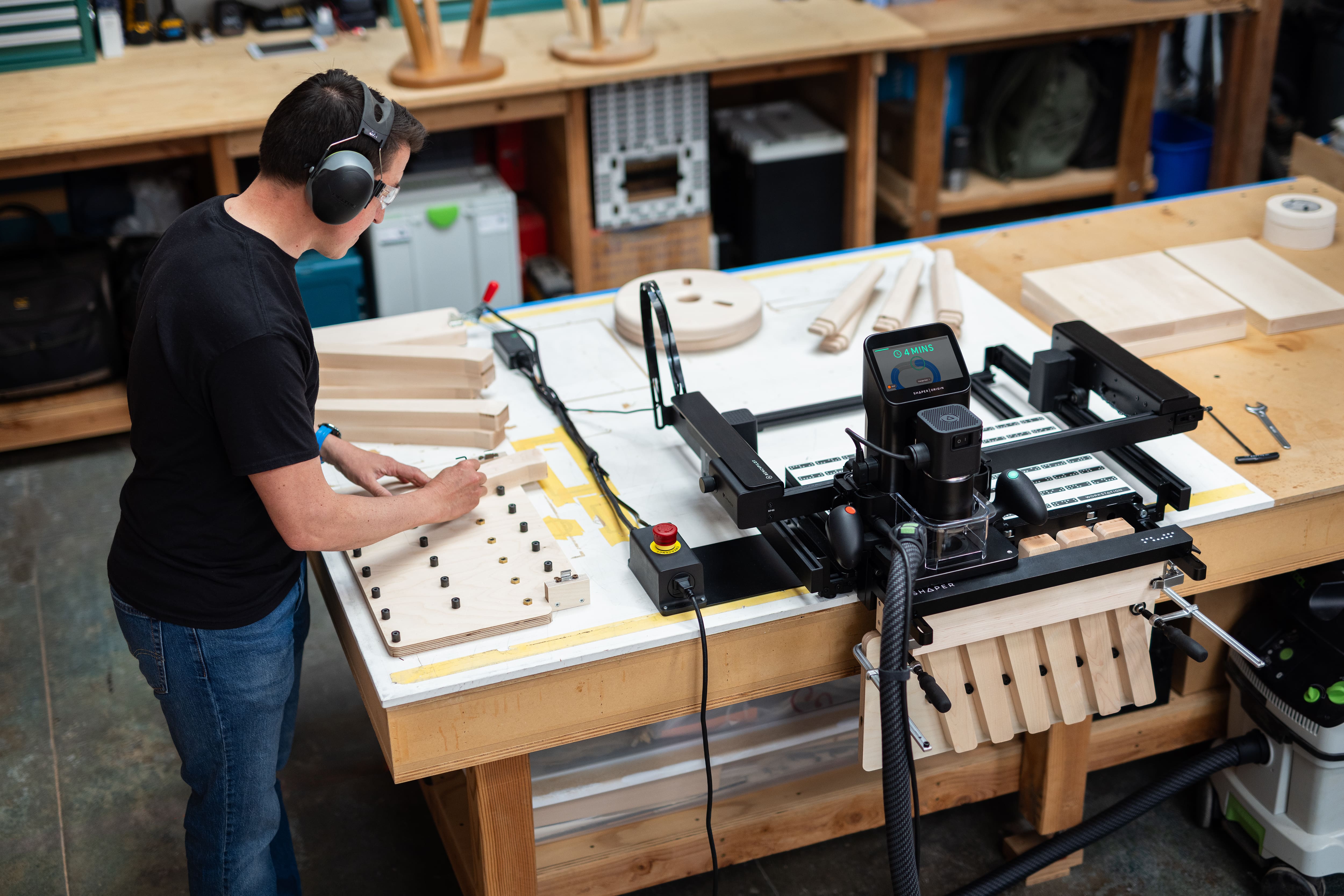 SHAPER Origin + Workstation + Plate + BenchPilot SHAPER Origin + Workstation + Plate + BenchPilot