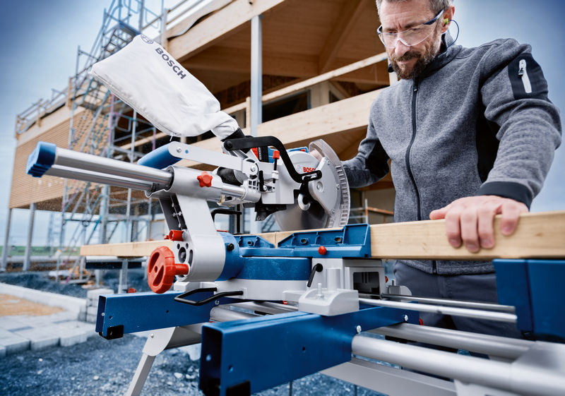 BOSCH Akku-Kapp- und Gehrungssäge BITURBO GCM 18V-254 D BOSCH Akku-Kapp- und Gehrungssäge BITURBO GCM 18V-254 D