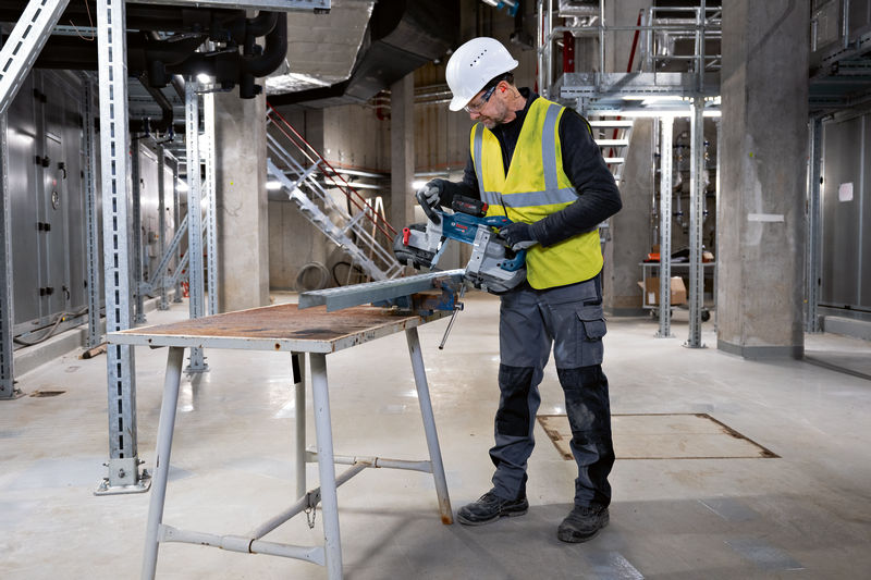 BOSCH Akku-Bandsäge GCB 18V-127 BOSCH Akku-Bandsäge GCB 18V-127