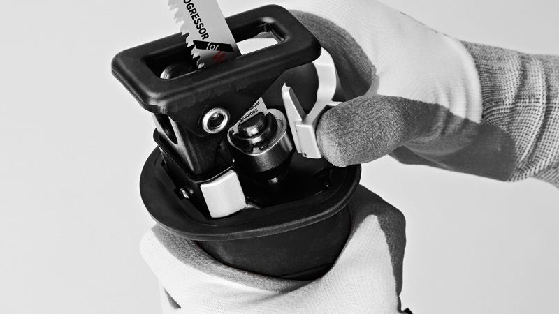 BOSCH Akku-Säbelsäge GSA 18V-32 im Karton BOSCH Akku-Säbelsäge GSA 18V-32 im Karton