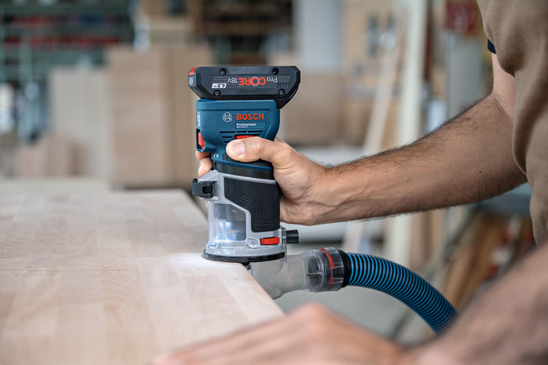 BOSCH Akku-Kantenfräse GKF 18V-8, L-BOXX 238 BOSCH Akku-Kantenfräse GKF 18V-8, L-BOXX 238
