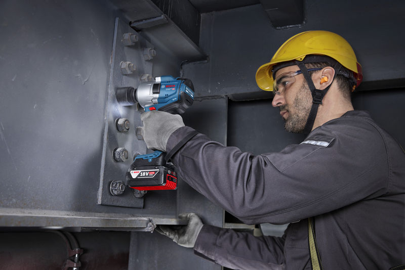 BOSCH Akku-Drehschlagschrauber GDS 18V-780 in L-BOXX BOSCH Akku-Drehschlagschrauber GDS 18V-780 in L-BOXX