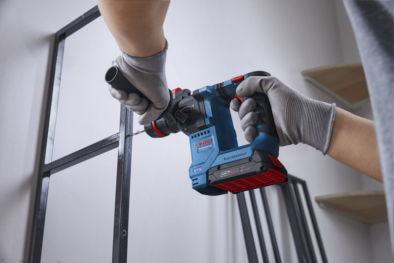 BOSCH Akku-Bohrhammer mit ONECHUCK GBH 18V-18 X in L-BOXX BOSCH Akku-Bohrhammer mit ONECHUCK GBH 18V-18 X in L-BOXX
