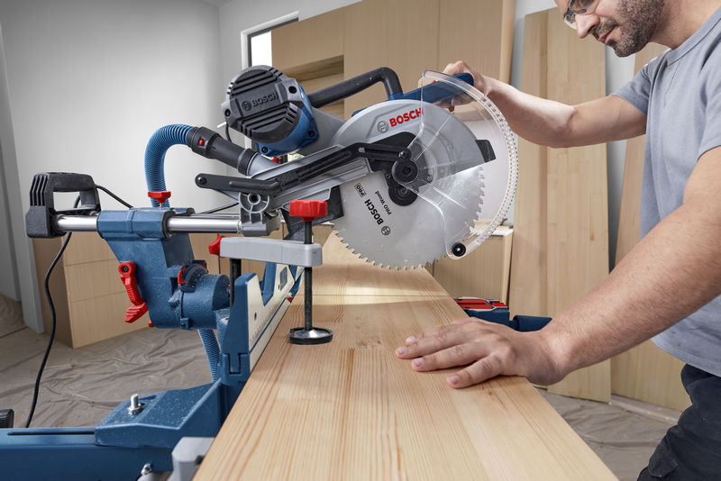 BOSCH Kapp- und Gehrungssäge GCM 340-305 D BOSCH Kapp- und Gehrungssäge GCM 340-305 D