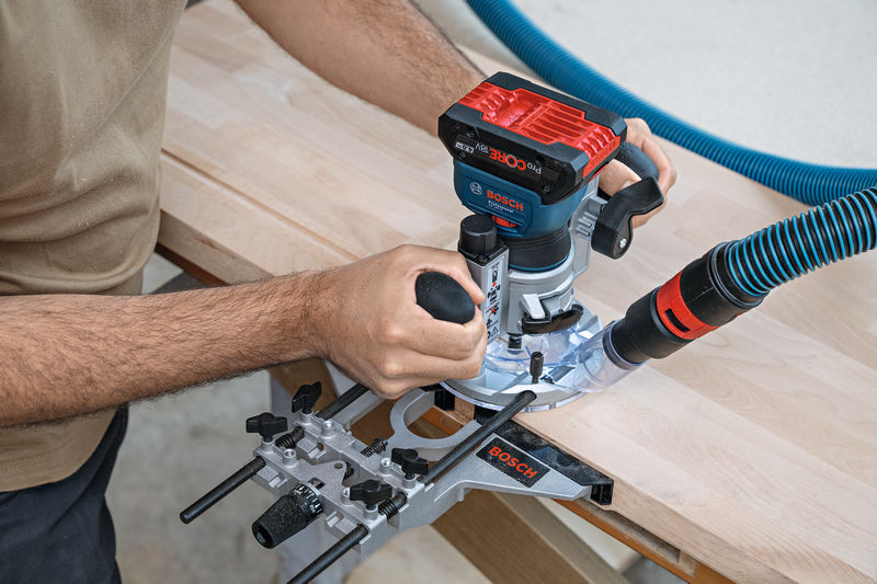 BOSCH Akku-Kantenfräse GKF 18V-8, L-BOXX 238 BOSCH Akku-Kantenfräse GKF 18V-8, L-BOXX 238
