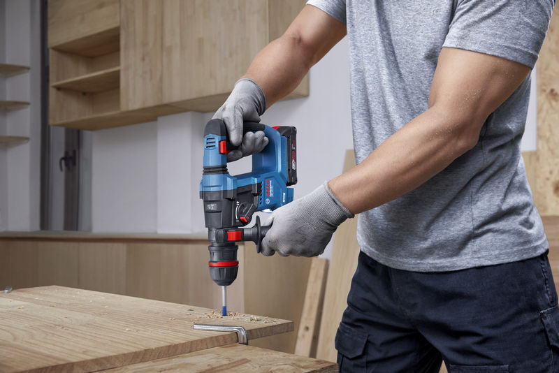 BOSCH Akku-Bohrhammer mit ONECHUCK GBH 18V-18 X BOSCH Akku-Bohrhammer mit ONECHUCK GBH 18V-18 X