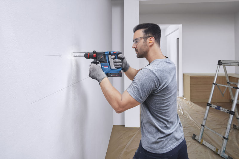 BOSCH Akku-Bohrhammer mit ONECHUCK GBH 18V-18 X in L-BOXX BOSCH Akku-Bohrhammer mit ONECHUCK GBH 18V-18 X in L-BOXX