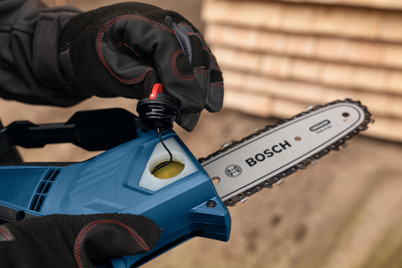 BOSCH Akku-Astsäge GKE 18V-20 BOSCH Akku-Astsäge GKE 18V-20