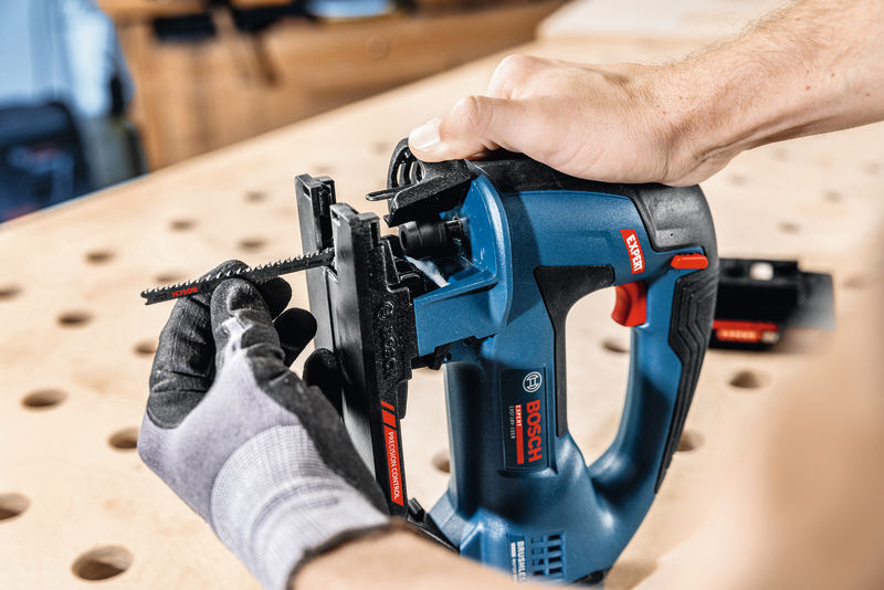 BOSCH EXPERT Stichsäge EXST18V-155B BOSCH EXPERT Stichsäge EXST18V-155B