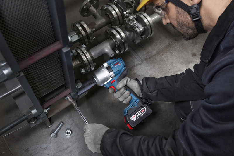 BOSCH Akku-Drehschlagschrauber GDS 18V-780 in L-BOXX BOSCH Akku-Drehschlagschrauber GDS 18V-780 in L-BOXX