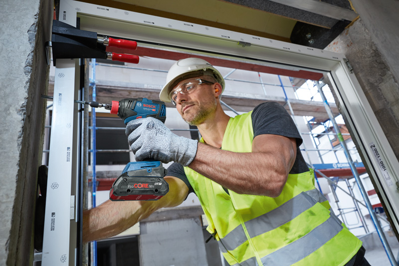 BOSCH Akku-Drehschlagschrauber GDX 18V-200 Solo in L-BOXX BOSCH Akku-Drehschlagschrauber GDX 18V-200 Solo in L-BOXX