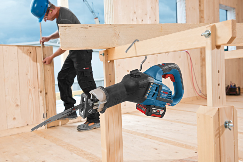 BOSCH Akku-Säbelsäge GSA 18V-32 im Karton BOSCH Akku-Säbelsäge GSA 18V-32 im Karton