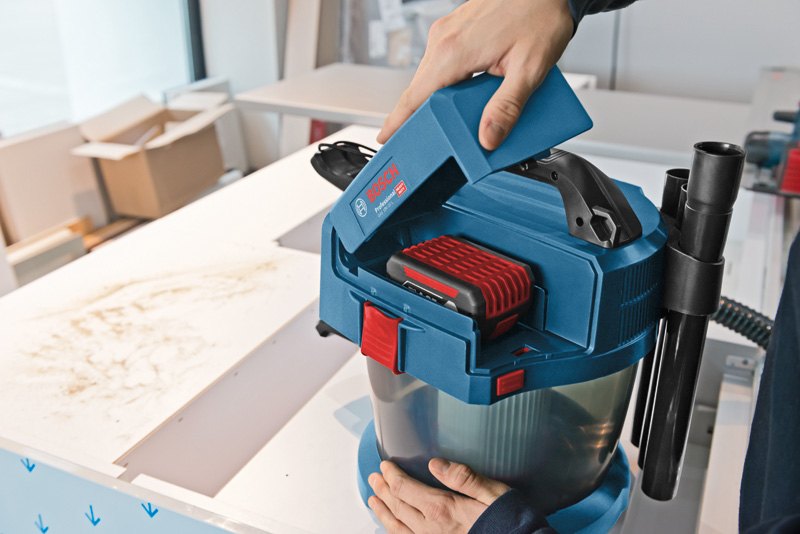 BOSCH Akku-Staubsauger GAS 18V-10 L mit Reinigungsset BOSCH Akku-Staubsauger GAS 18V-10 L mit Reinigungsset