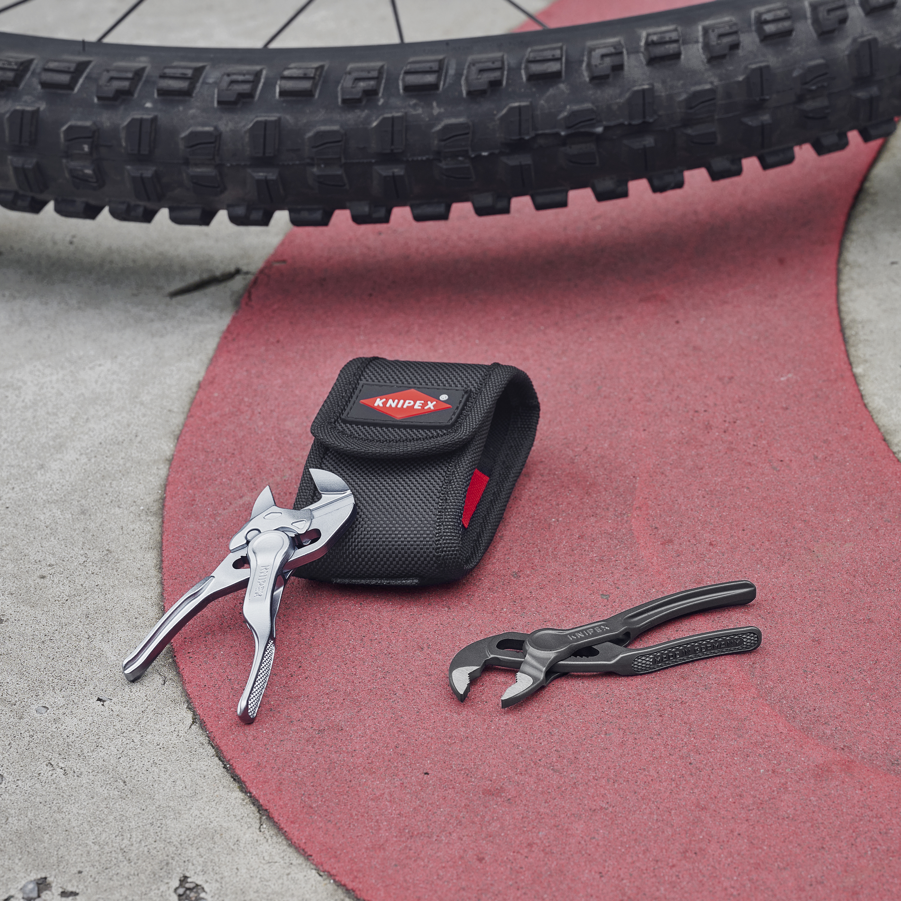 KNIPEX Cobra XS Rohr- und Wasserpumpenzange grau atramentiert 100 mm
