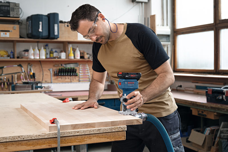 BOSCH Oberfräse GLF 18V-8 BOSCH Oberfräse GLF 18V-8