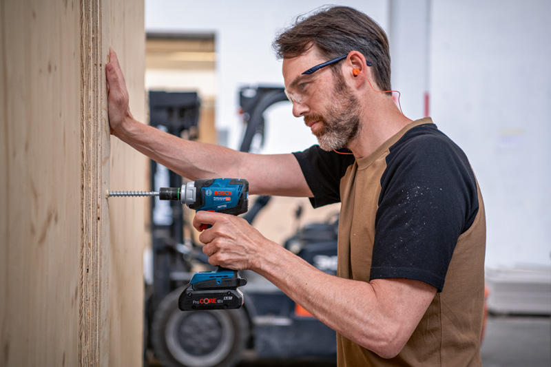 BOSCH Akku-Drehschlagschrauber GDS 18V-330 + GCY 42 Professional in L-BOXX BOSCH Akku-Drehschlagschrauber GDS 18V-330 + GCY 42 Professional in L-BOXX
