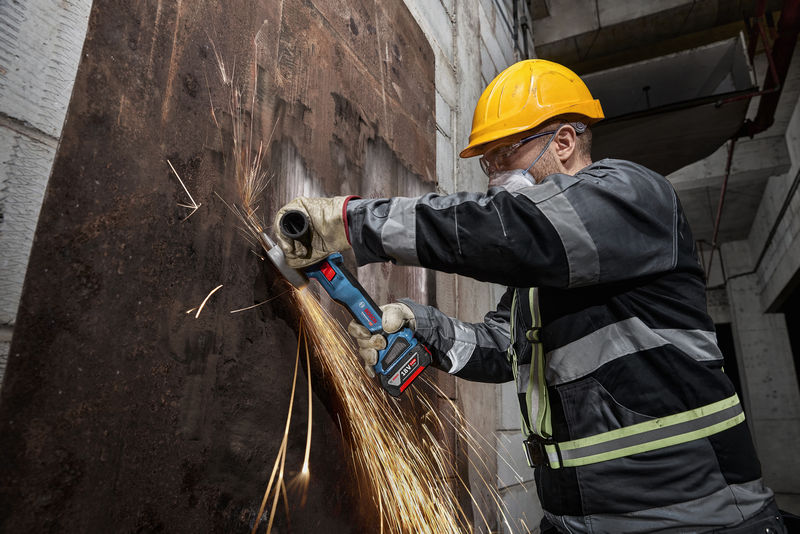 BOSCH Akku-Winkelschleifer GWS 18V-11, L-BOXX 136 BOSCH Akku-Winkelschleifer GWS 18V-11, L-BOXX 136