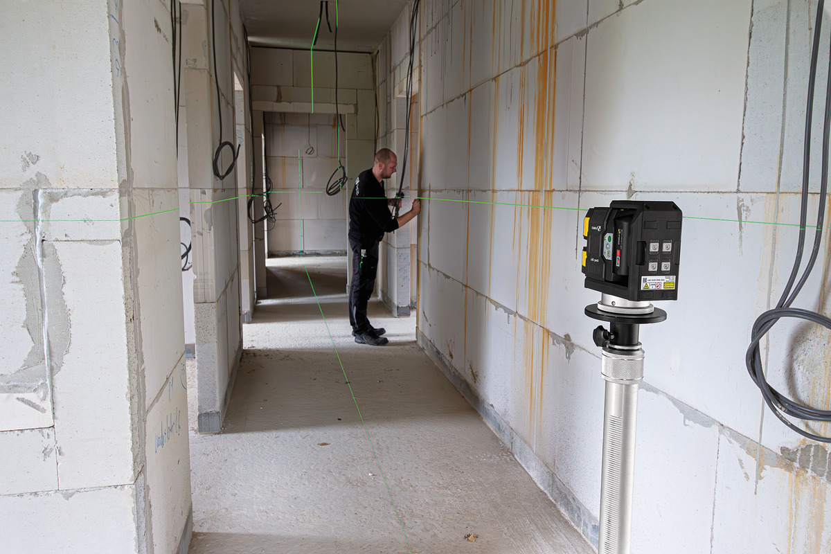 STABILA Kreuzlinien-Lot-Laser LAX 500 G, 12-V-System, 5-teiliges Set, ohne Akku und Ladegerät STABILA Kreuzlinien-Lot-Laser LAX 500 G, 12-V-System, 5-teiliges Set, ohne Akku und Ladegerät