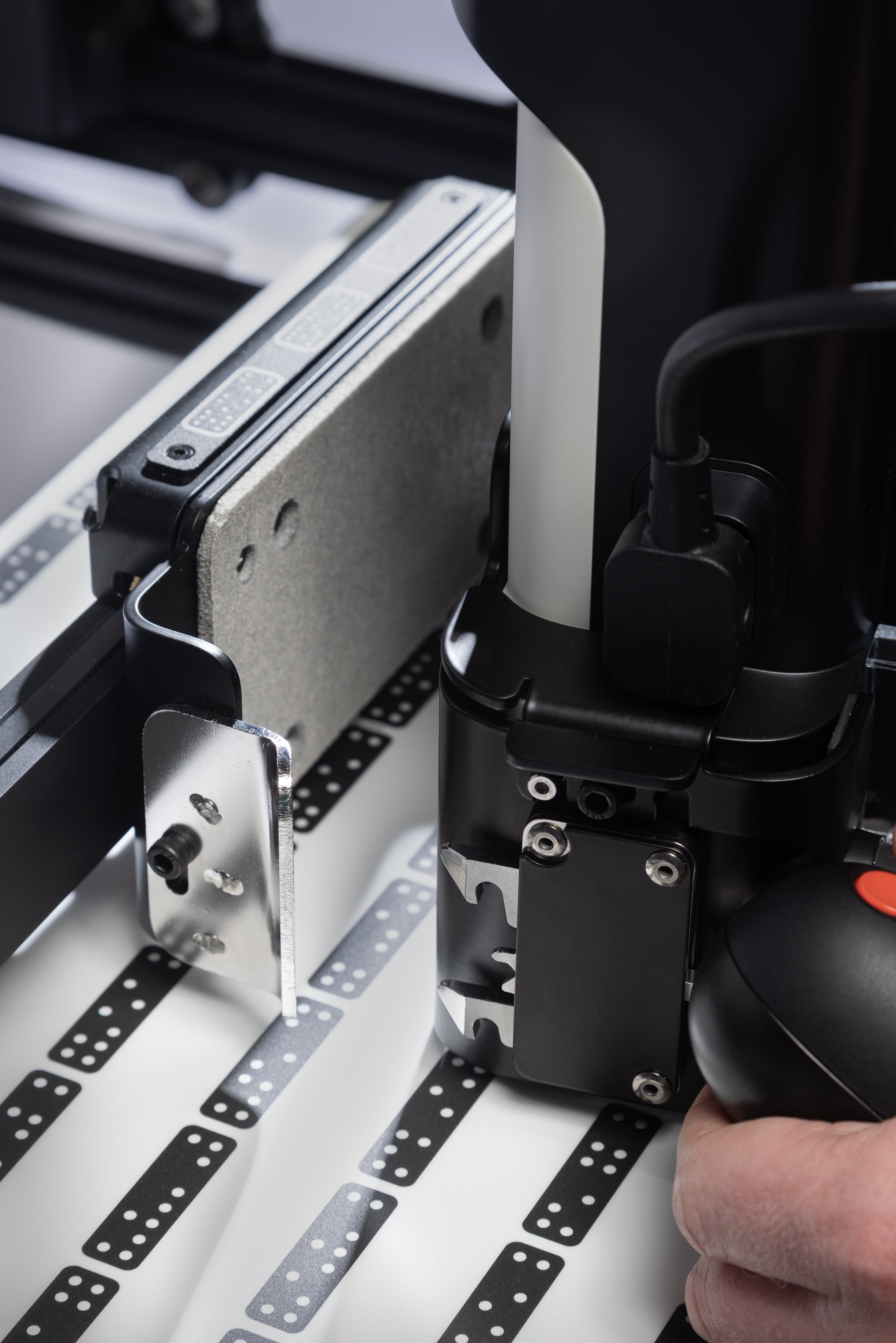 SHAPER Origin + Workstation + Plate + BenchPilot + Shelf Upgrade Kit SHAPER Origin + Workstation + Plate + BenchPilot + Shelf Upgrade Kit