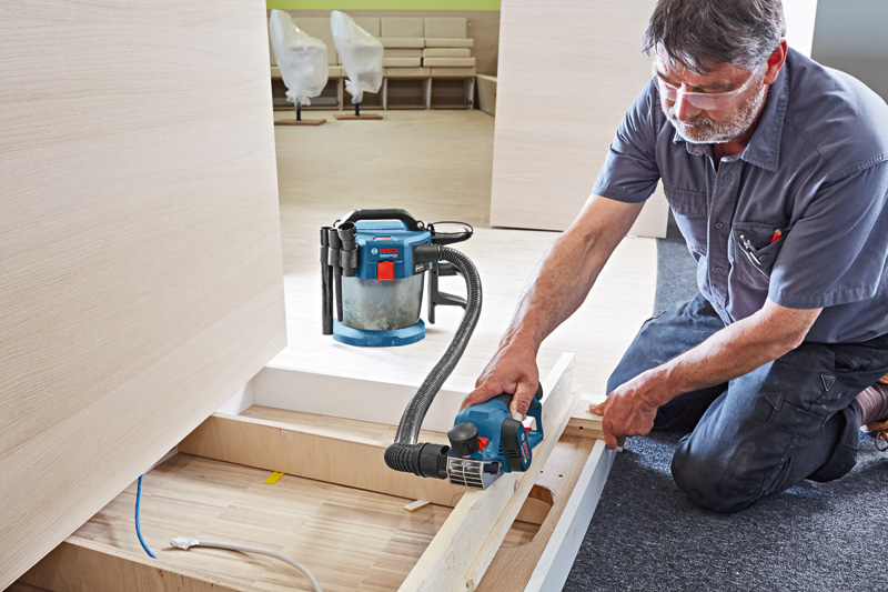 BOSCH Akku-Hobel GHO 12V-20, 2x GBA 12V 3.0 Ah, GAL 1230 CV, L-BOXX BOSCH Akku-Hobel GHO 12V-20, 2x GBA 12V 3.0 Ah, GAL 1230 CV, L-BOXX