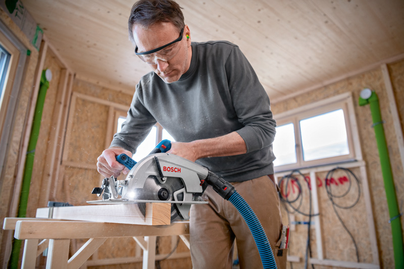 BOSCH Akku-Handkreissäge GKS 18V-70 L (2x ProCore 5,5Ah, GAL1880CV) BOSCH Akku-Handkreissäge GKS 18V-70 L (2x ProCore 5,5Ah, GAL1880CV)