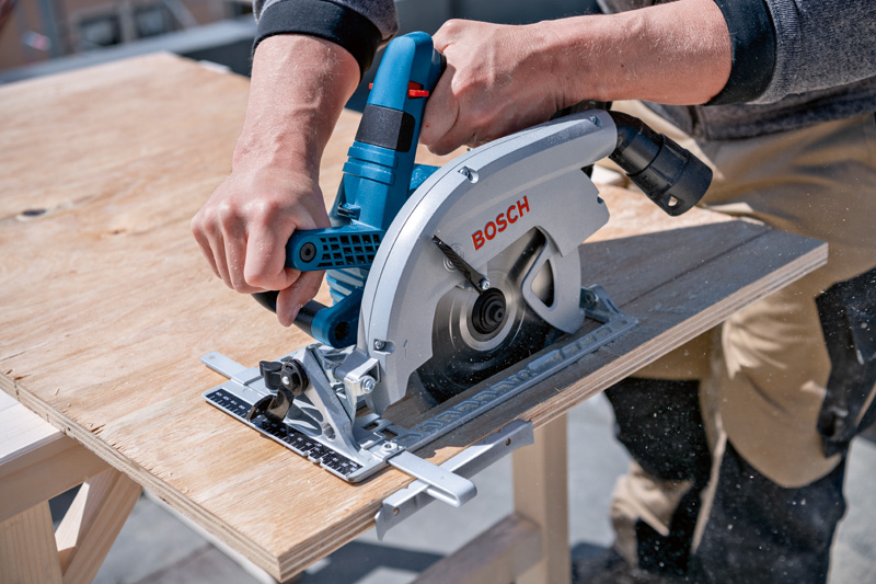 BOSCH Akku-Handkreissäge GKS 18V-70 L im Karton BOSCH Akku-Handkreissäge GKS 18V-70 L im Karton