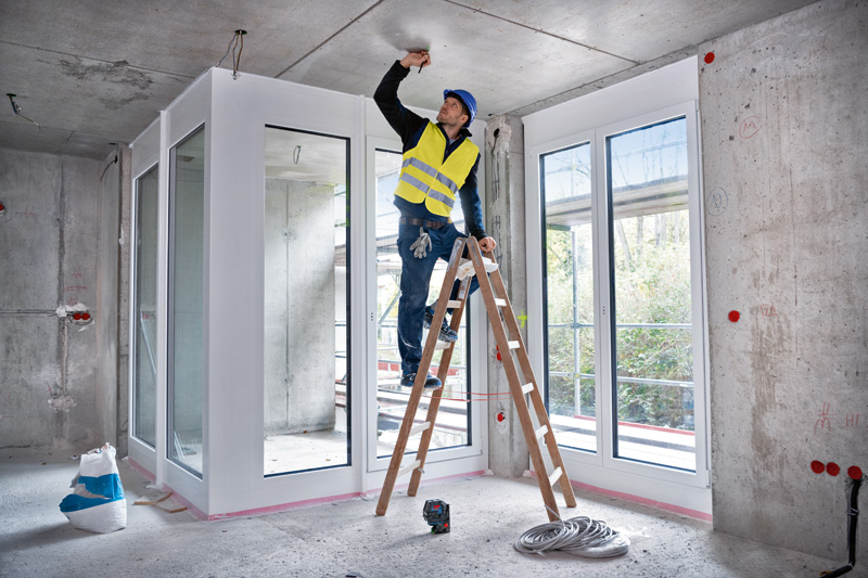 BOSCH Kombilaser GCL 2-50 G mit Deckenklemme und Handwerkerkoffer BOSCH Kombilaser GCL 2-50 G mit Deckenklemme und Handwerkerkoffer