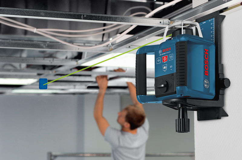 BOSCH Rotationslaser GRL 300 HVG mit Baustativ BT 300 HD u. Messstab GR 240 BOSCH Rotationslaser GRL 300 HVG mit Baustativ BT 300 HD u. Messstab GR 240